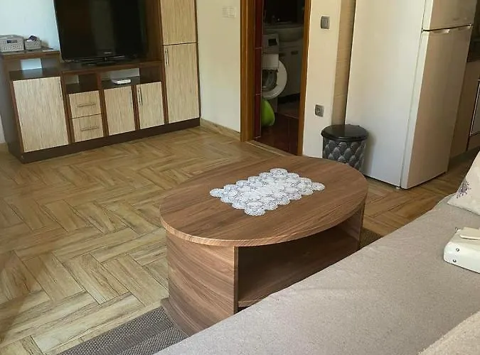 Gostinjska kuća Edi Nin